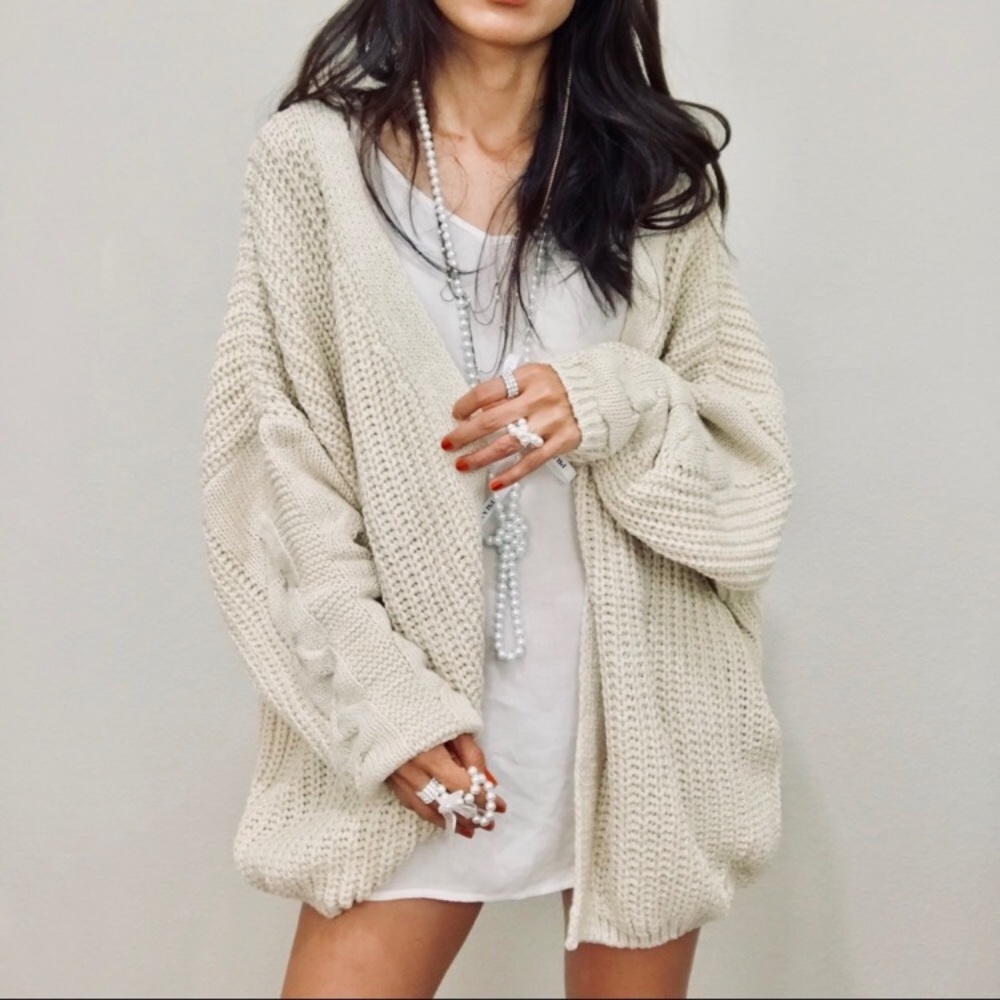 Brand new oversized sweater cardigan - Picture 6 of 8